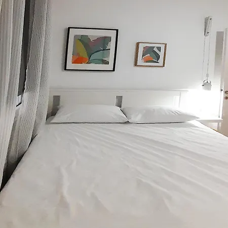 Filavlis * 尼亚米卡尼奥纳